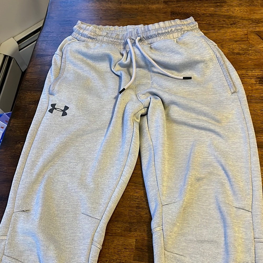 Men’s under armour sweatpants